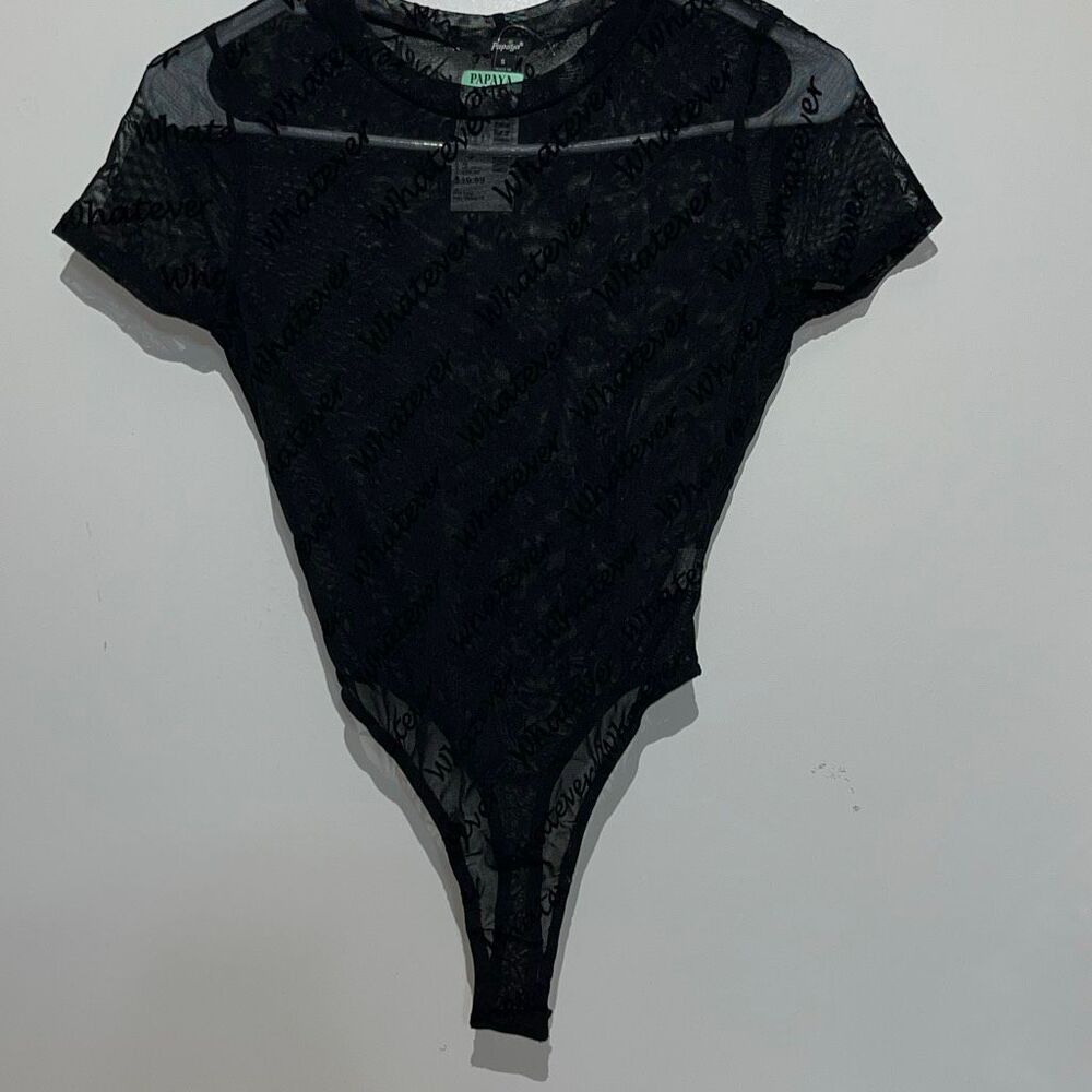 Papaya Women's Black Sheer Lace Crew Neck Short Sleeve Bodysuit Size Small NWT
